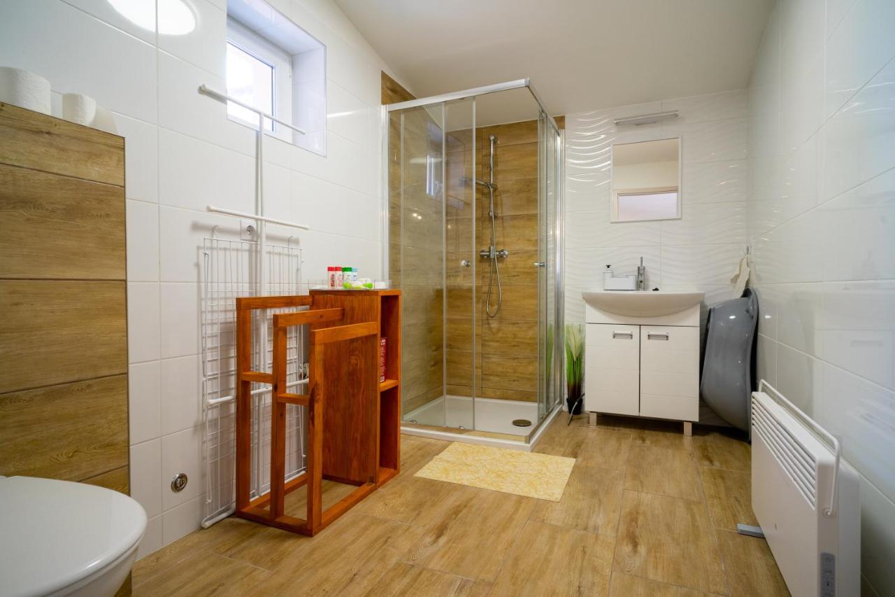 Pipacs Apartmanhaz Harkany Exterior photo